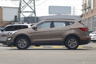 2015款全新胜达2.0T自动四驱智能型 5座