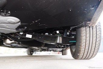 2015款速腾230TSI手动豪华型