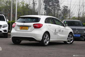 2016款奔驰A级 A180 1.6T自动