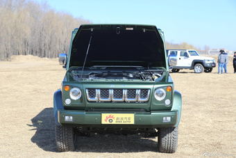 2016年北京BJ80 2.3T自动尊贵版