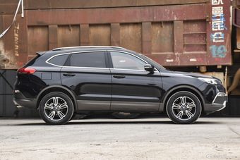 2016款猎豹CS10 2.0T自动尊享型