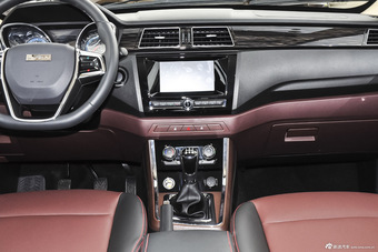 2016款迈威1.5L手动舒适型