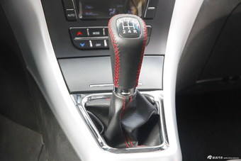 2016款金杯智尚S35 1.5L手动精英版