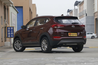 2015款全新途胜1.6T自动两驱智能型