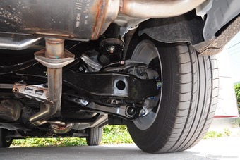 2015款楼兰 2.5L XV RES Plus两驱豪雅版