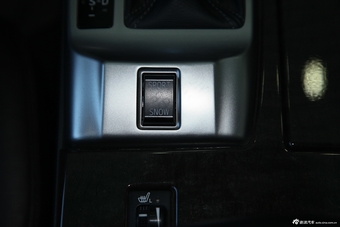 2013款锐志2.5S自动菁锐版