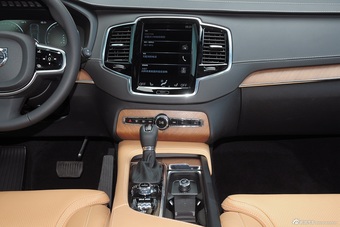 2015款沃尔沃XC90 2.0T T6限量版