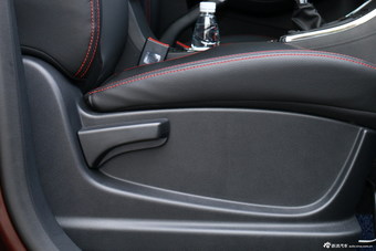 2015款 宝骏560 1.8L手动豪华型