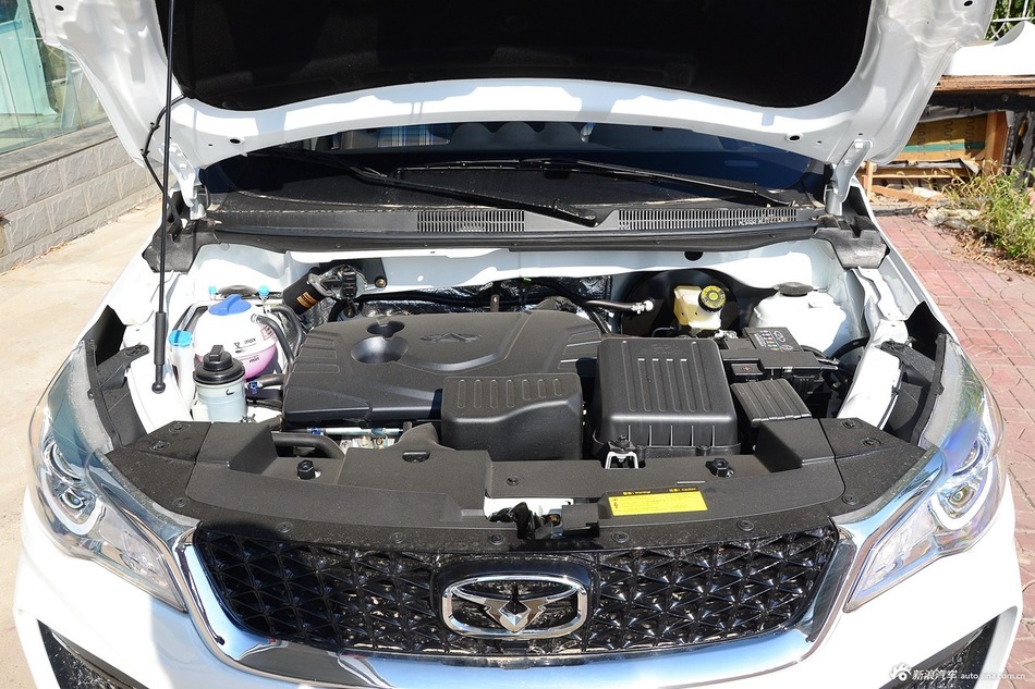 2016款凯翼V3 1.5L自动智联II导航版