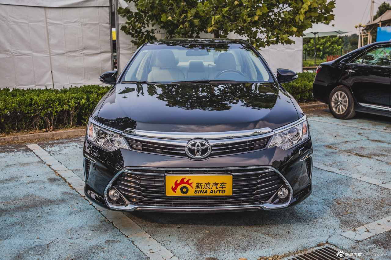 丰田凯美瑞全球家族亮相老爷车展