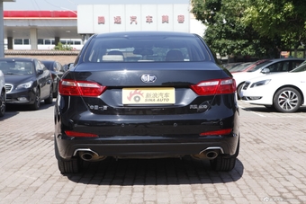 2014款奔腾B70 2.0L手动豪华型