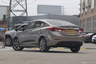 2015款朗动1.6L自动尊贵型