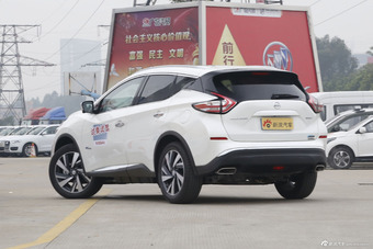 2015款楼兰 2.5L自动S/C HEV XV四驱混动旗舰版