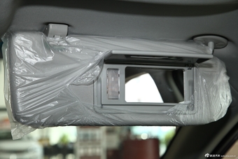 2012款MG5 1.5L自动精英版