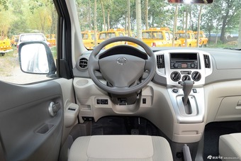 2016款NV200 1.6L自动尊享型