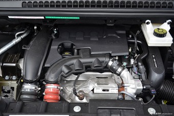 2016款标致3008 1.6THP自动经典版