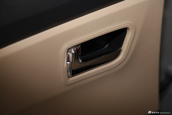 2013款奇瑞E3 1.5手动风尚版