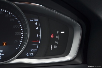 2017款沃尔沃V60  2.0T自动 T5 智逸版