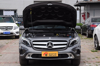 2015款 奔驰GLA220 2.0T自动4MATIC 时尚型图片