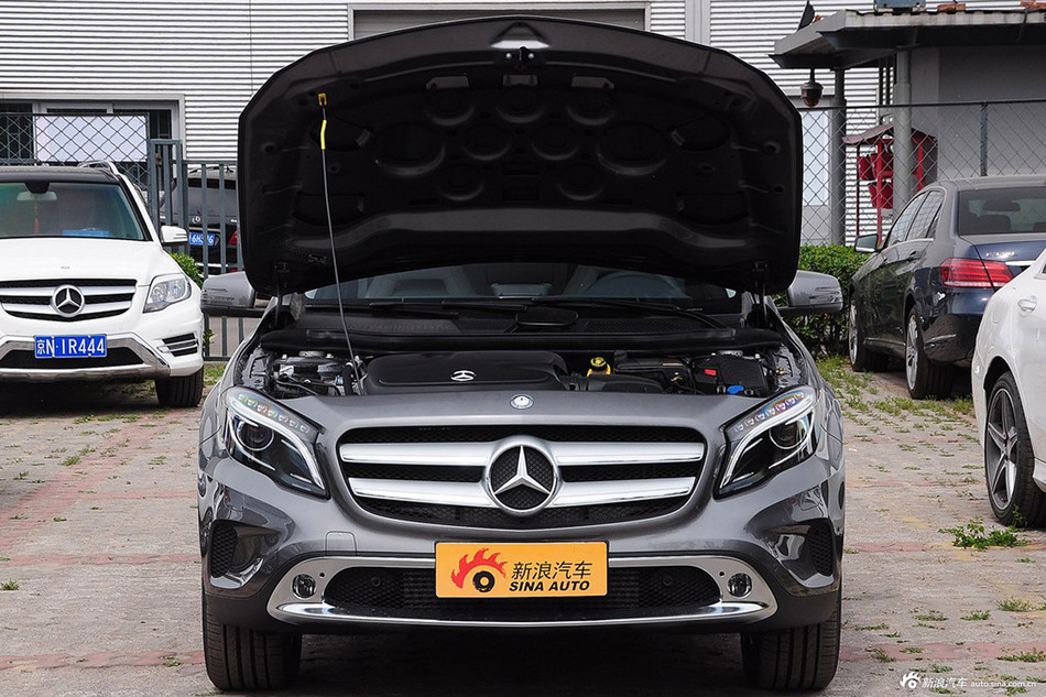 2015款 奔驰GLA220 4MATIC时尚型