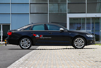 2013款奥迪S6 4.0TFSI