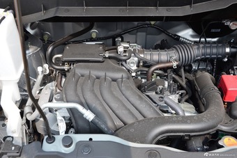 2016款NV200 1.6L自动尊享型