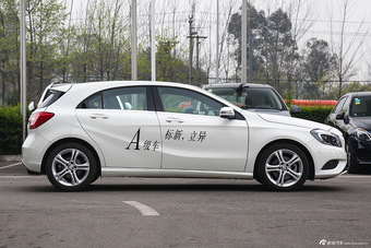 2016款奔驰A级 A180 1.6T自动