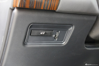 2014款揽胜3.0 V6 SC Vogue SE创世加长版