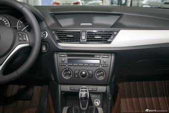 2014款 宝马X1 sDrive18i 时尚型