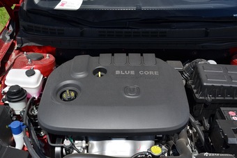 2016款逸动XT 1.6L自动俊酷型