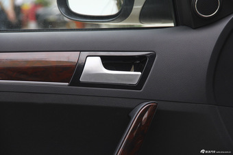 2015款众泰T600 1.5T手动精英型