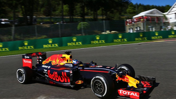 F1: 里卡多称雷诺引擎已可匹敌法拉利