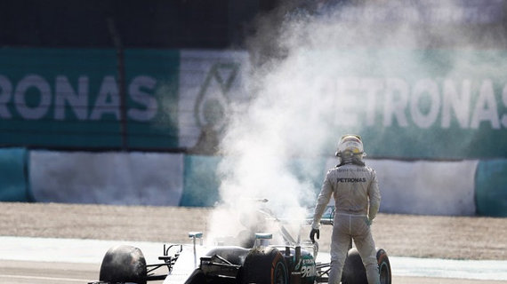 F1: 梅赛德斯查明汉密尔顿爆缸缘起轴承故障