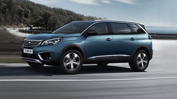 五菱宏光太廉价，中产家庭也要爆款MPV