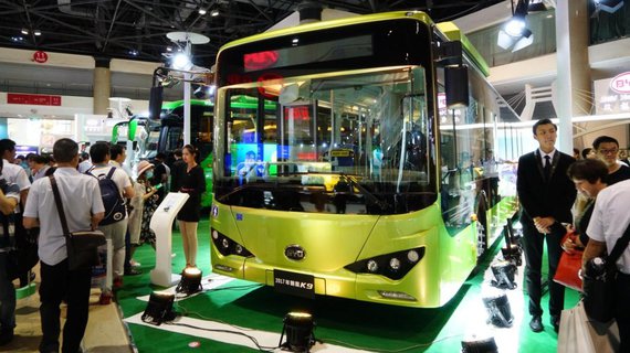 宋楠：标配电池水冷散热-比亚迪全新K9\K8上市