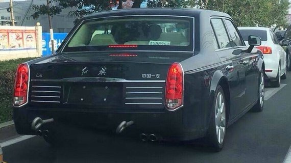 先交150万，试驾最强国产车，这辆E级豪车有钱未必能买到