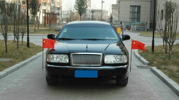 国内最贵的二手红旗车，要价220万，比迈巴赫S500还贵