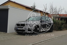 全新第二代宝马X5 M轻度伪装谍照 