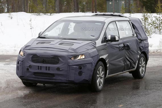 2015起亚Sedona谍照曝光 纽约车展发布