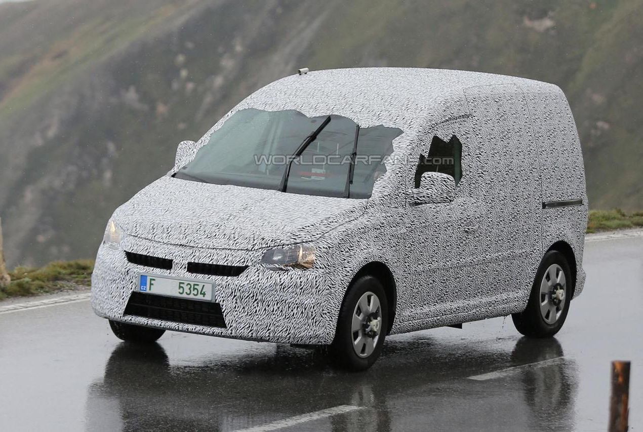 新款斯柯达Roomster谍照曝光 换标版开迪