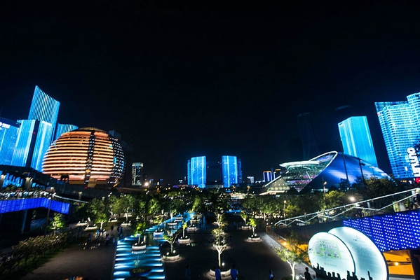 中国实业集团转攻娱乐业