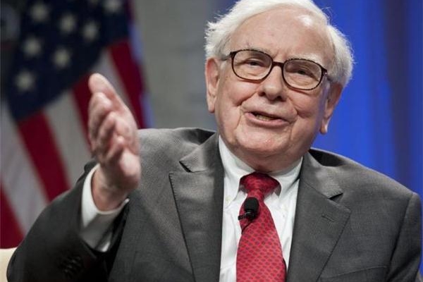 巴菲特：自动驾驶汽车和卡车必会伤及车险和铁路业务