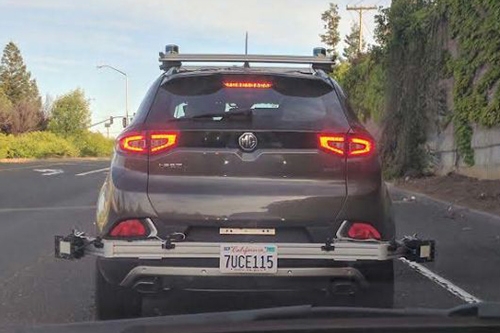 上汽自动驾驶汽车正在加州路测