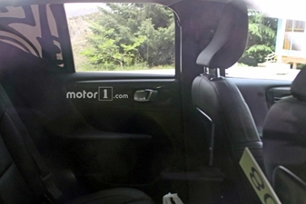 沃尔沃XC40内饰谍照首曝 配全数字仪表盘