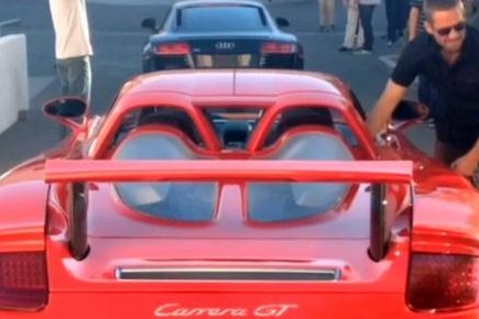 保罗沃克生前最后影像曝光 微笑搭死亡赛车