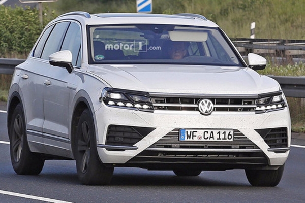 曝大众新途锐谍照 将亮相法兰克福车展