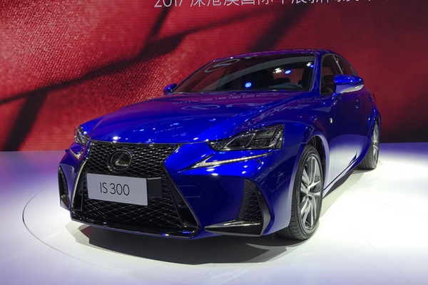 新款雷克萨斯IS上市 售32.49-45.3万