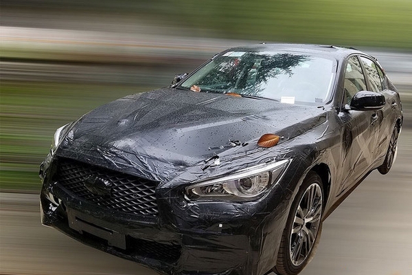 疑似新款Q50L谍照曝光 外观细节有变动