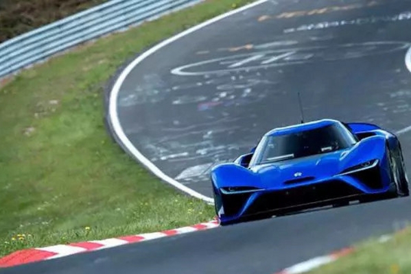 复制中国手机的上攻之路，中国车至少还要等十年