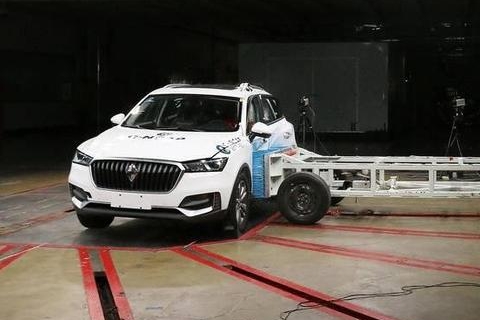 后车门没有防撞梁？这款德系SUV碰撞测试后被质疑